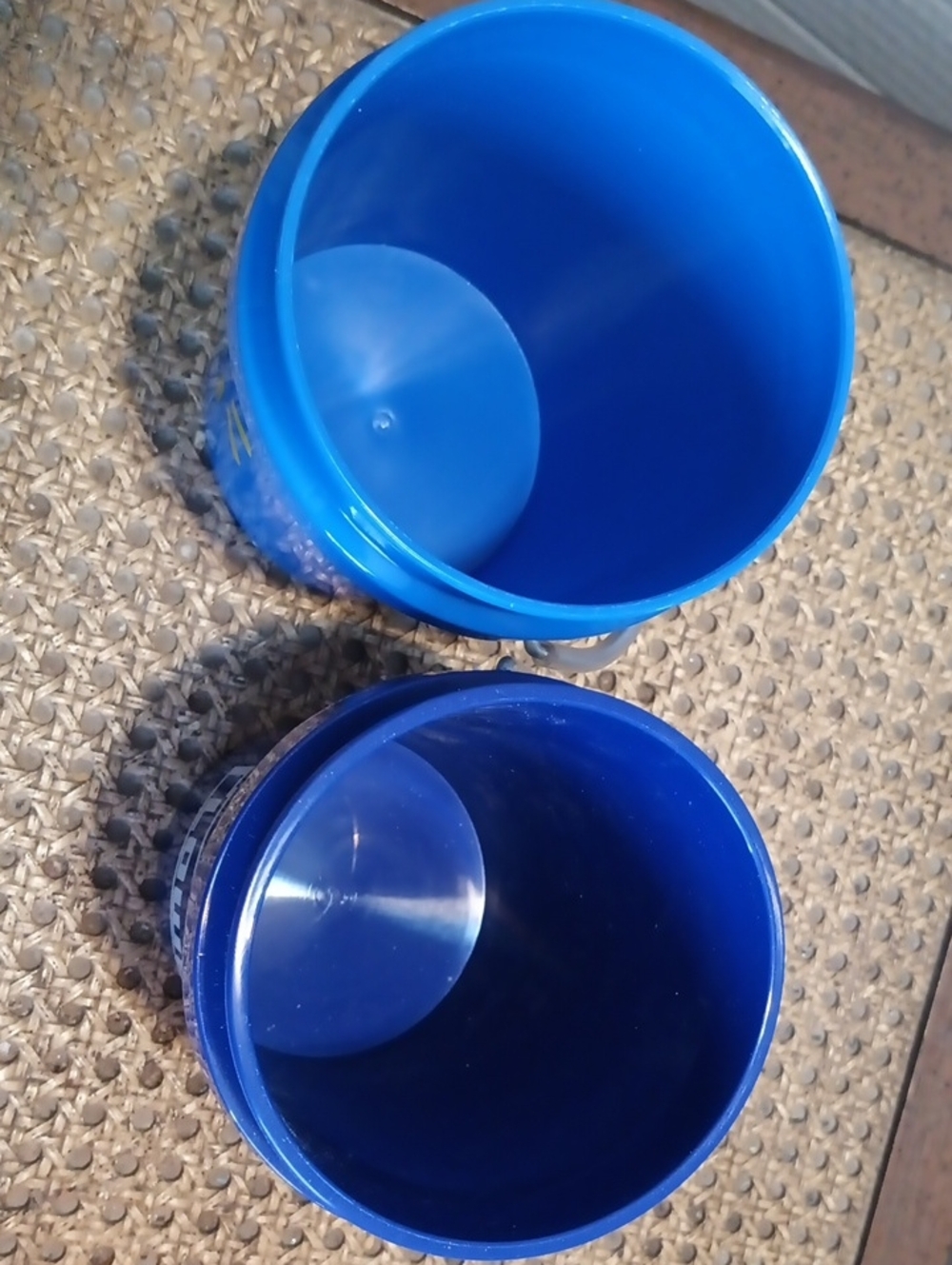 5 Little Bucket 🪣 - Picture 5 of 7